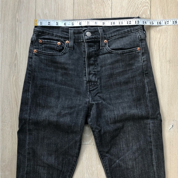 Levi’s Wedgie Skinny Raw Hem Cropped Jeans Size 28 - Picture 4 of 14